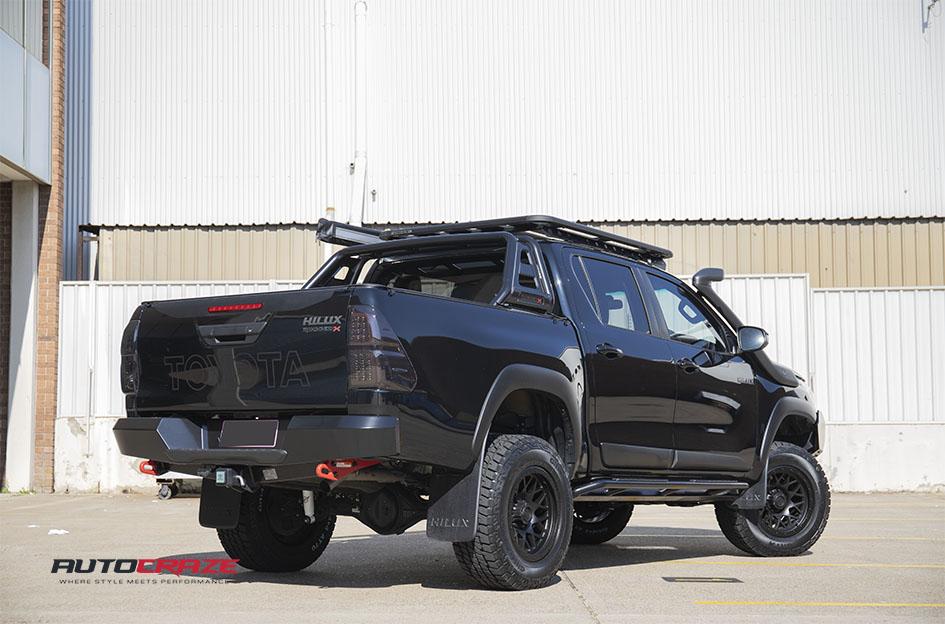 TOYOTA HILUX N80 4WD CHAOS SATIN BLACK